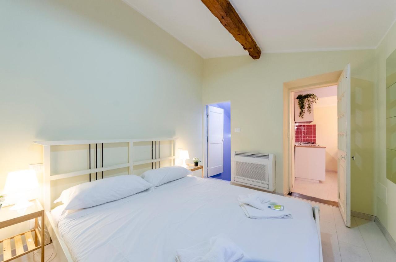 Apartamento Joivy Cosy Flat In The Centre Génova Exterior foto