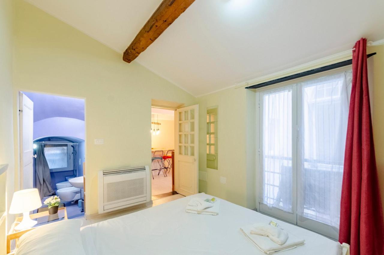 Apartamento Joivy Cosy Flat In The Centre Génova Exterior foto